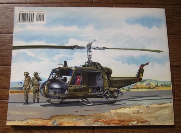 洋書 Walk Around UH-1 Huey Gunships