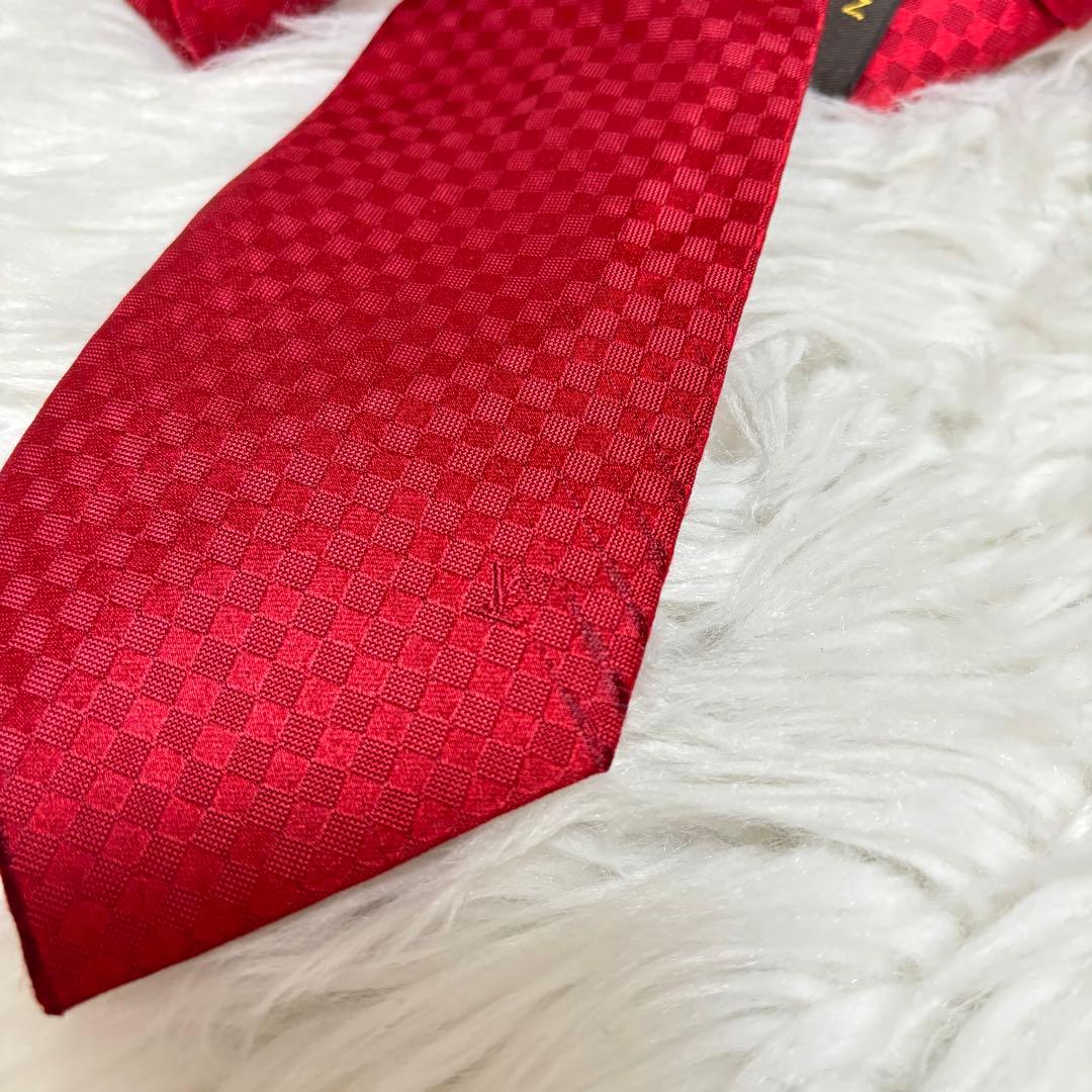 【美品】LOUIS VUITTON 赤色ネクタイ