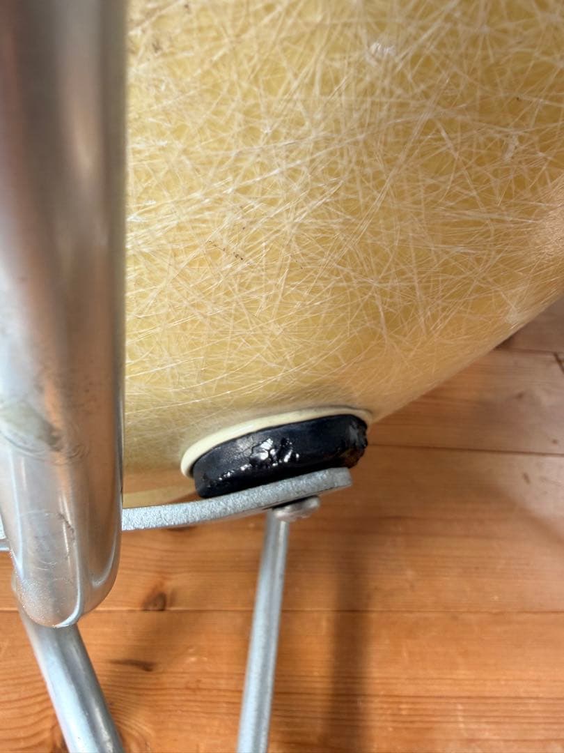 イームズ　シェルチェア　スクールベース