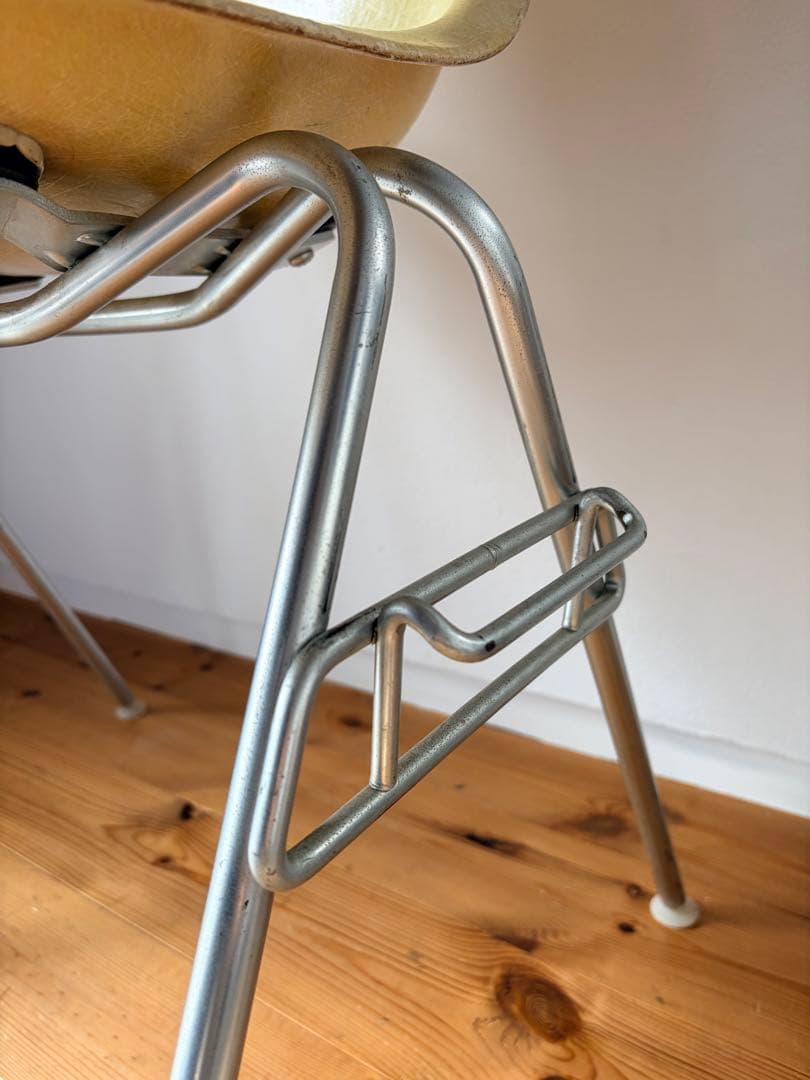 イームズ　シェルチェア　スクールベース