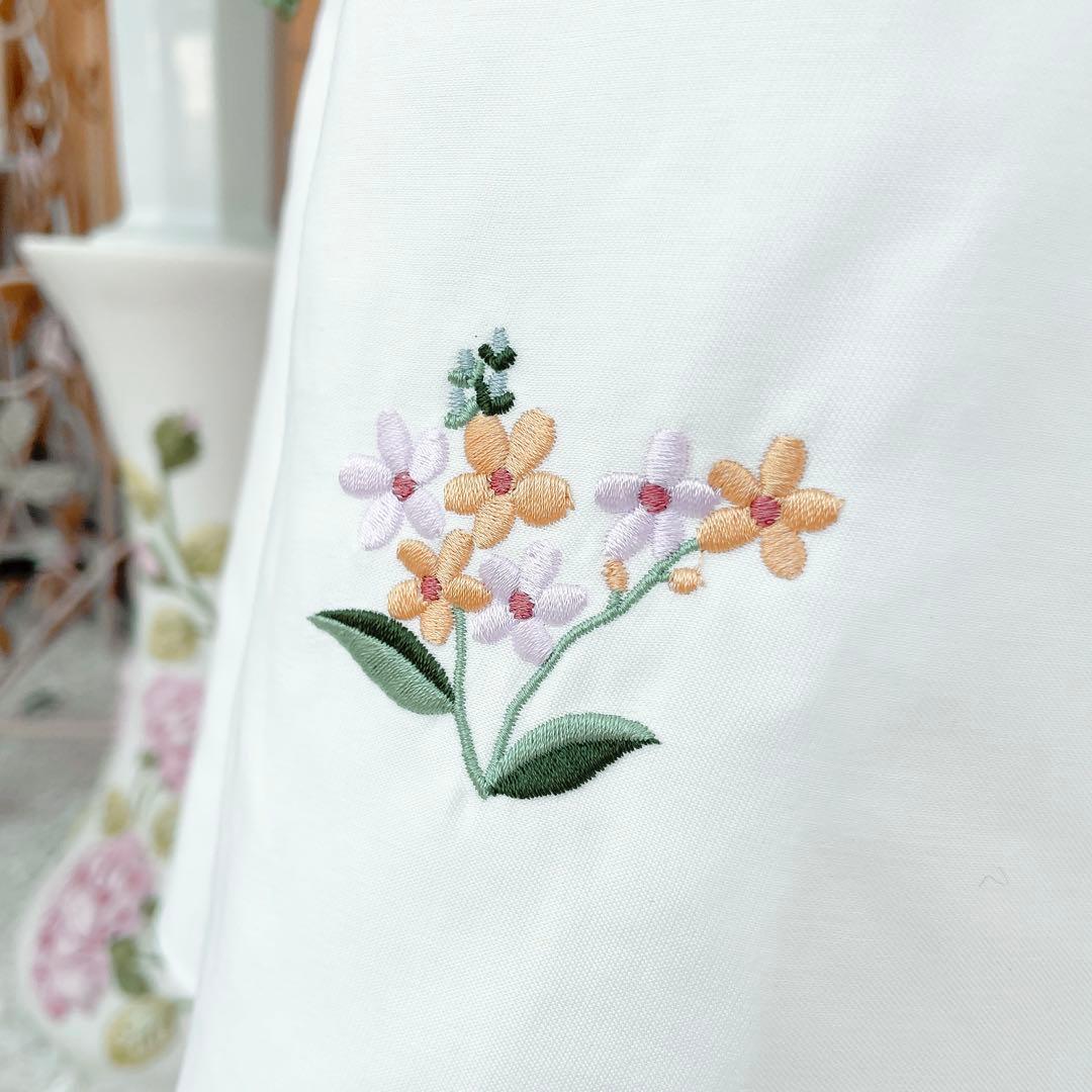 【セットアップ✨】チェスティ　フラワー刺繍　スウェットトップス&フレアスカート