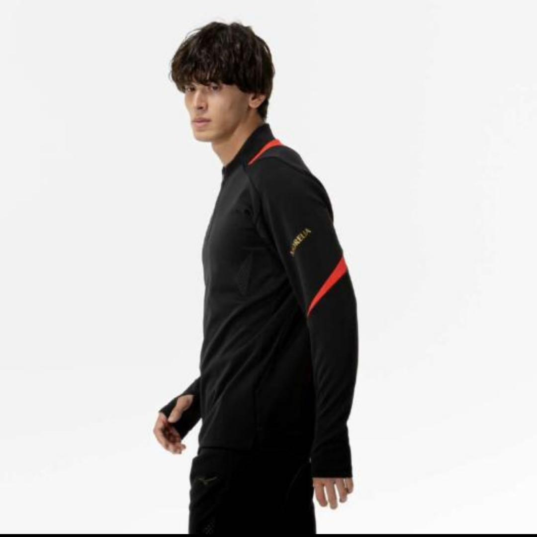 モレリア トレーニングトップ ブラック　サイズL