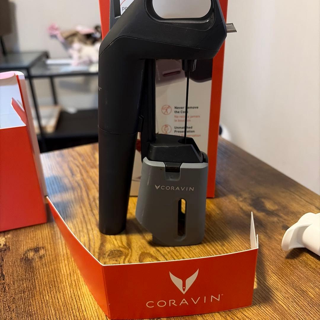 Coravin model Three/コラヴァン/ガス6本/おまけ付き