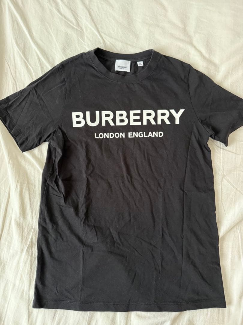 正規品　BURBERRY ブラック Tシャツ 14Y