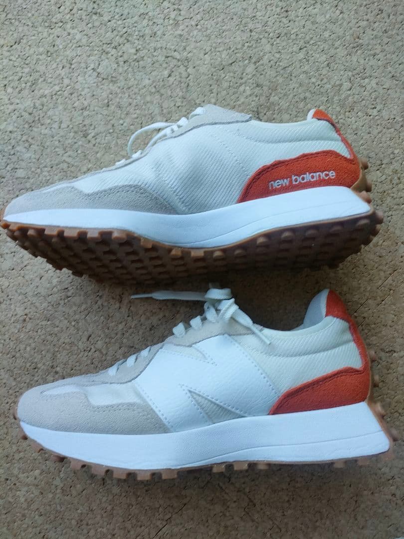 New Balance スニーカー　WS327 24.5