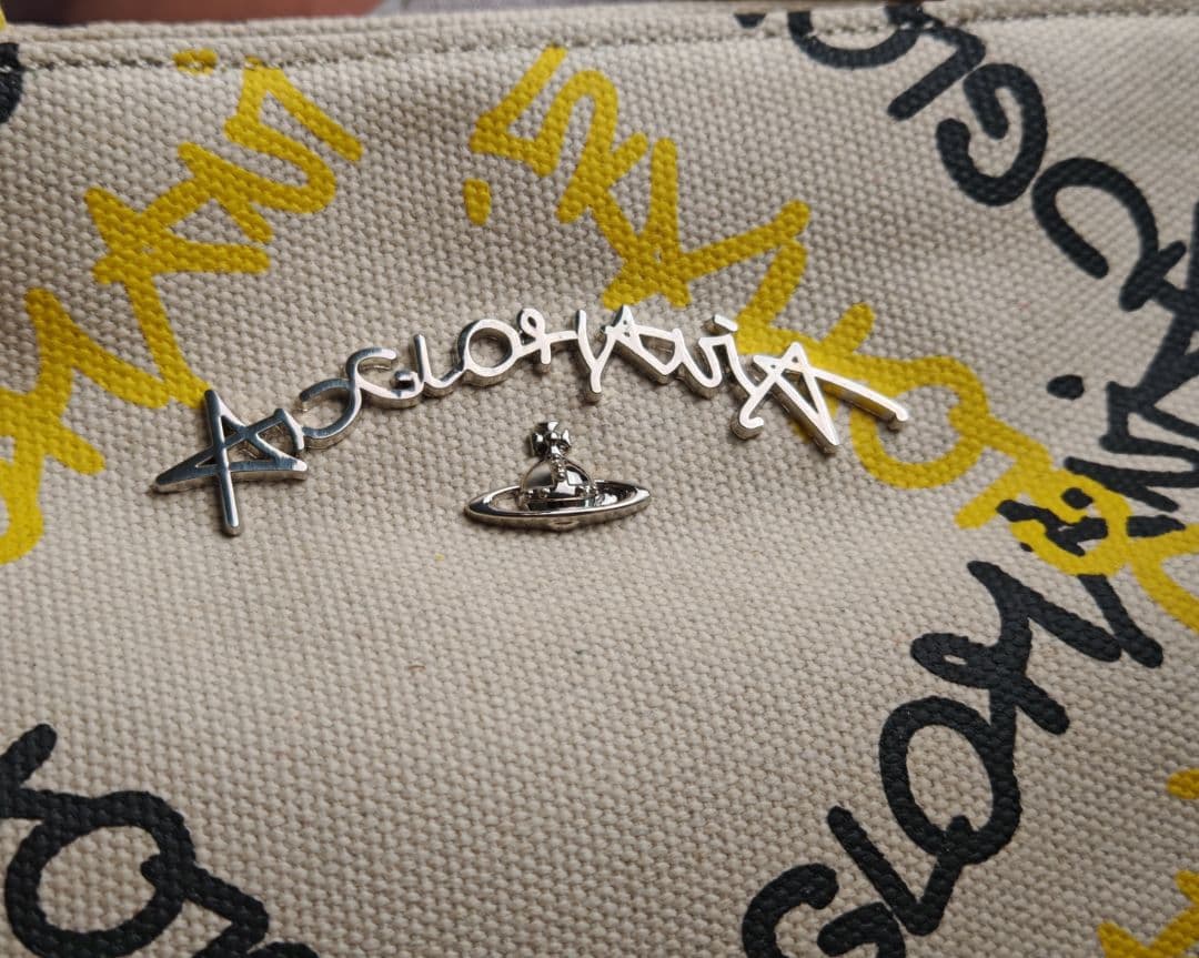 Vivienne Westwood ロゴキャンバスバッグ　ショルダーバッグ