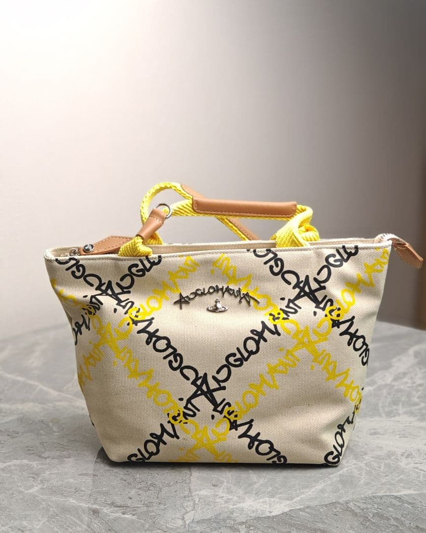 Vivienne Westwood ロゴキャンバスバッグ　ショルダーバッグ