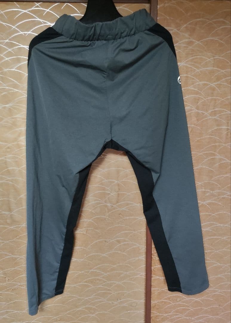 極美良品 ほぼ新古品 オガサカ デサント トレーニングジャージ上下