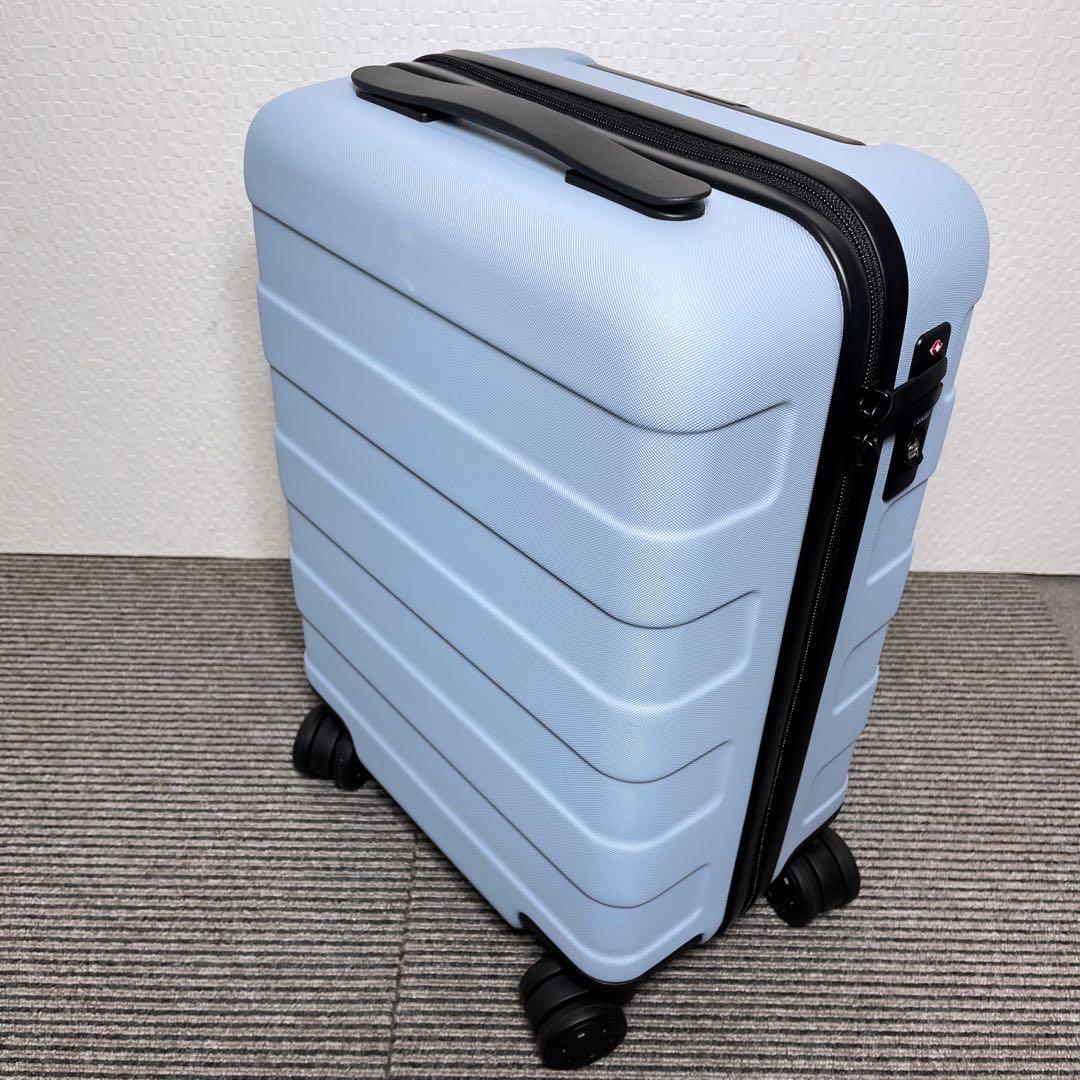 無印良品 バーを自由に調節できる ハードキャリーケース 20L 機内持込可能