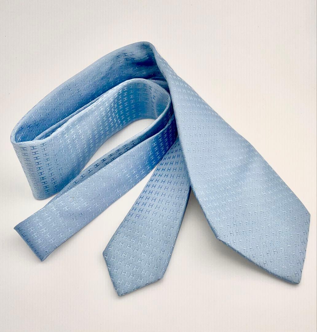 美品 エルメス ハイブランド ネクタイ ファソネ H柄 水色 光沢 高級