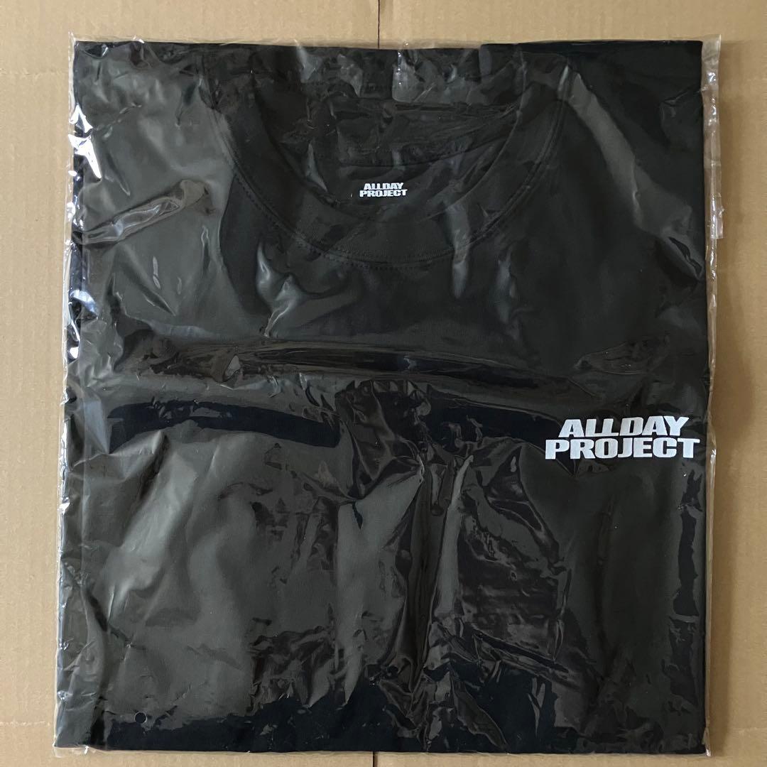 ALLDAY PROJECT BLACK MEMBER NAME Tシャツ