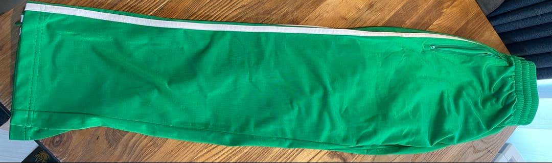 adidas グリーン ジャージパンツ ファイヤーバード