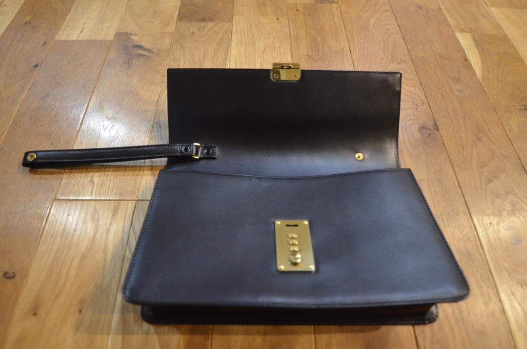 美品 dunhill ダンヒル セカンドバッグ クラッチバッグ ゴールド 金具