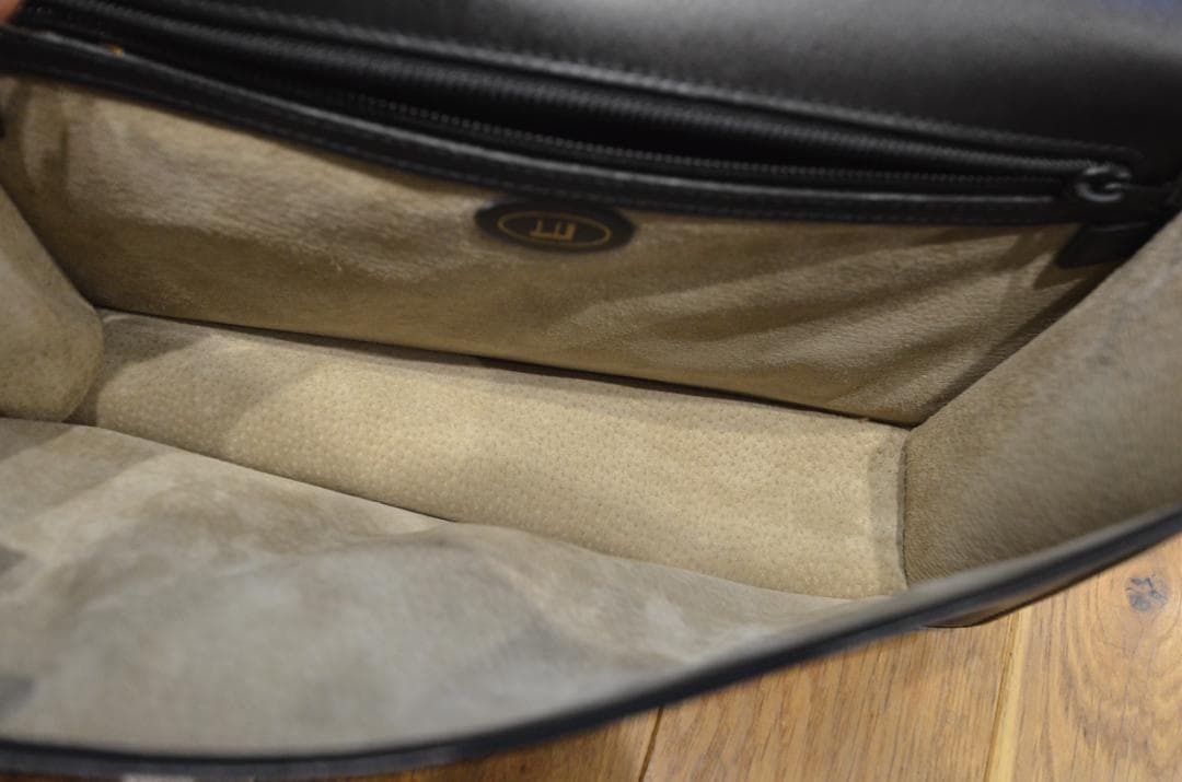 美品 dunhill ダンヒル セカンドバッグ クラッチバッグ ゴールド 金具