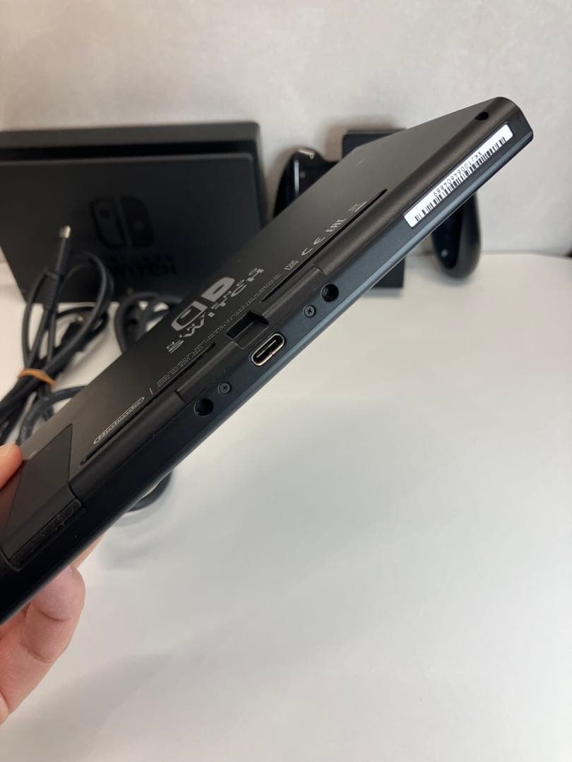 任天堂 Switch スイッチ ゲーム機 通電○ ブラック 【A293】