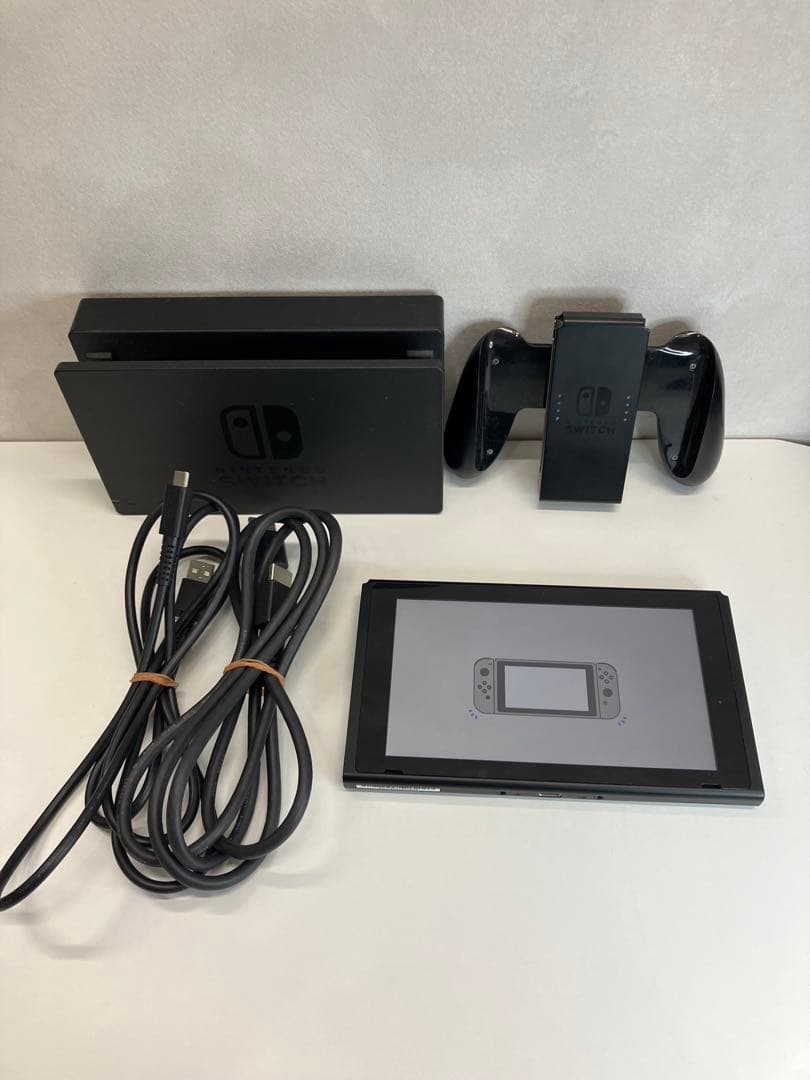 任天堂 Switch スイッチ ゲーム機 通電○ ブラック 【A293】