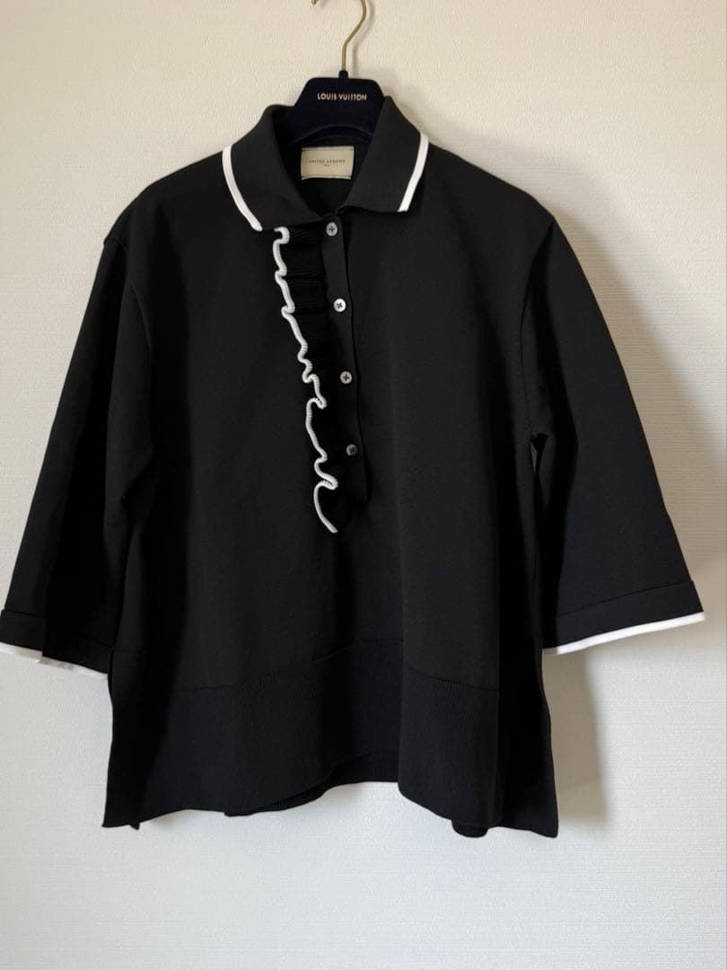 UNITED ARROWS ミニマル フリル ポロニット　黒