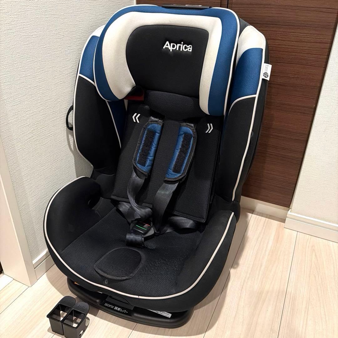 アップリカ Form Fit チャイルドシート