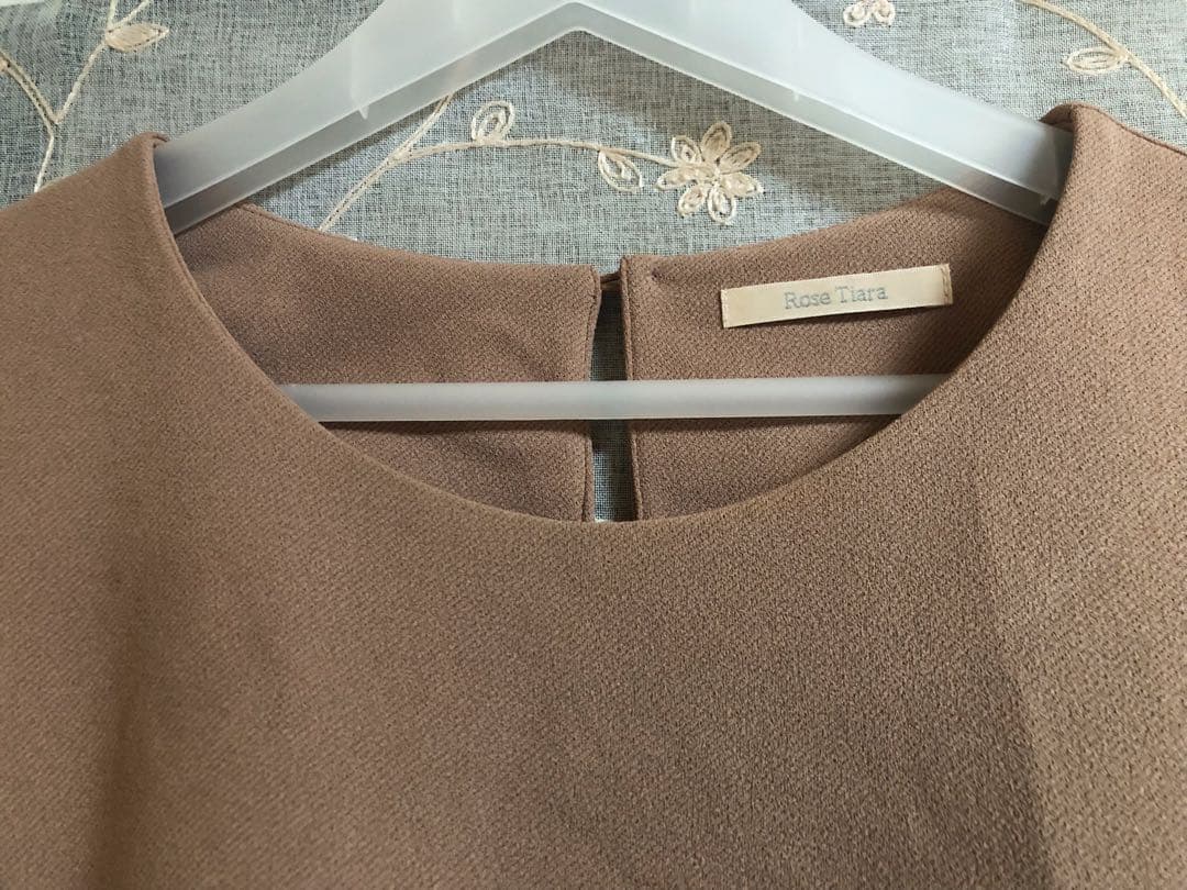 美品ローズティアラチェック切替ドッキングチュニックワンピ大きいサイズ46ベージュ