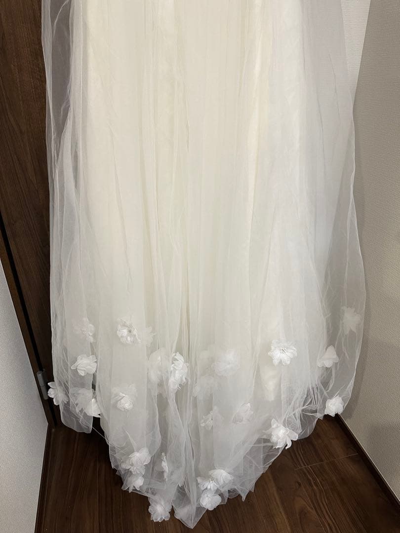 フラワー装飾 ホワイトウェディングドレスAライン（Mサイズ）