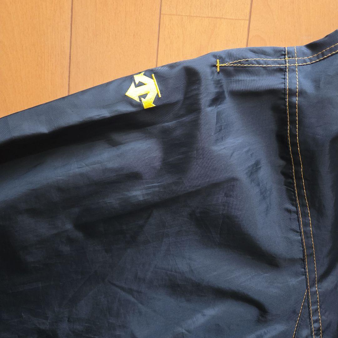 阪神タイガースDESCENTEジャンパー(美品)