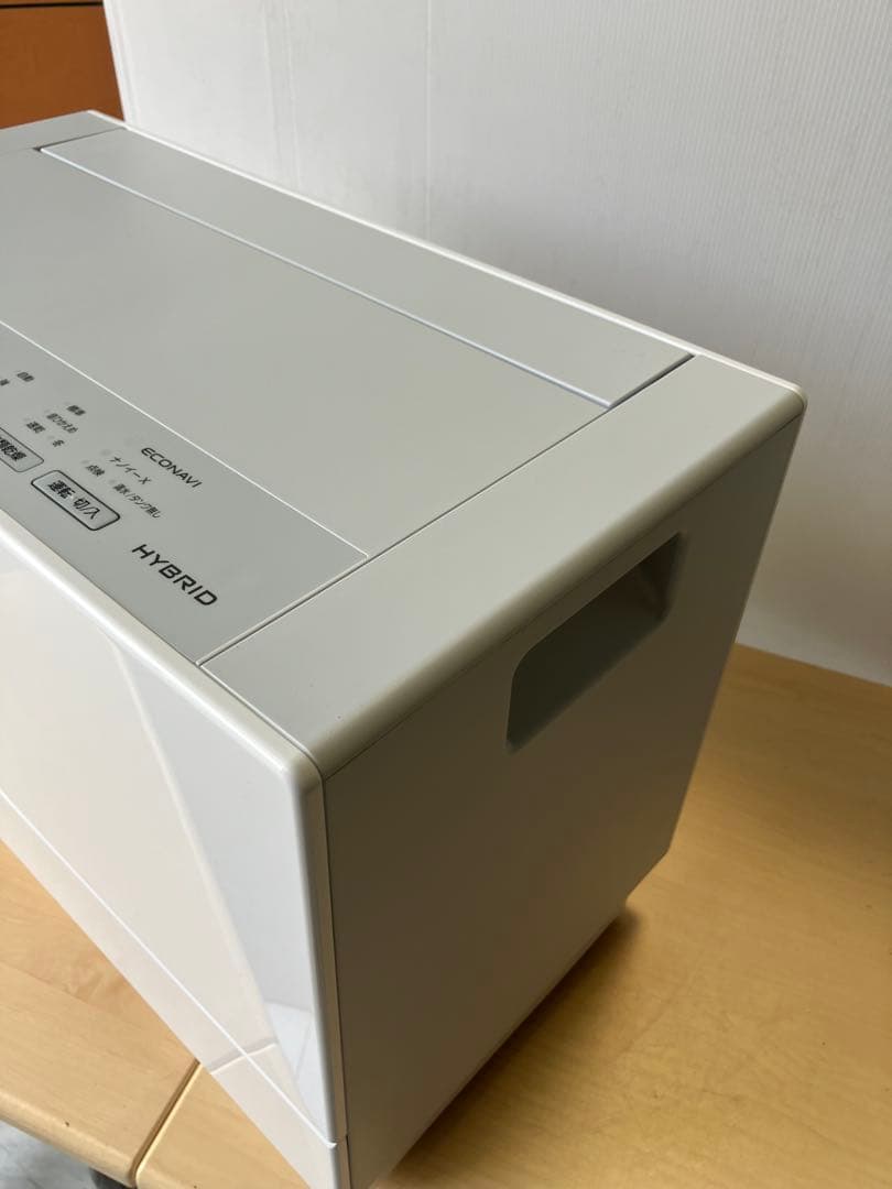 【美品】Panasonic 衣類乾燥除湿機ナノイーハイブリッドF-YHUX90