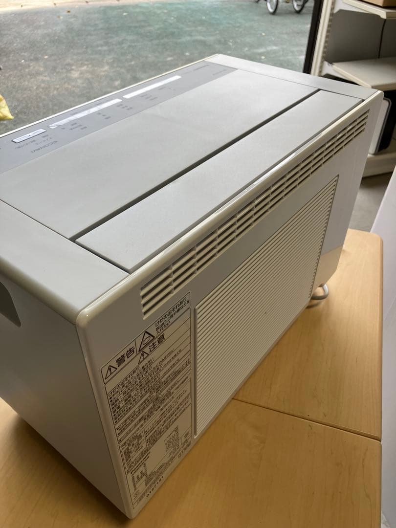 【美品】Panasonic 衣類乾燥除湿機ナノイーハイブリッドF-YHUX90