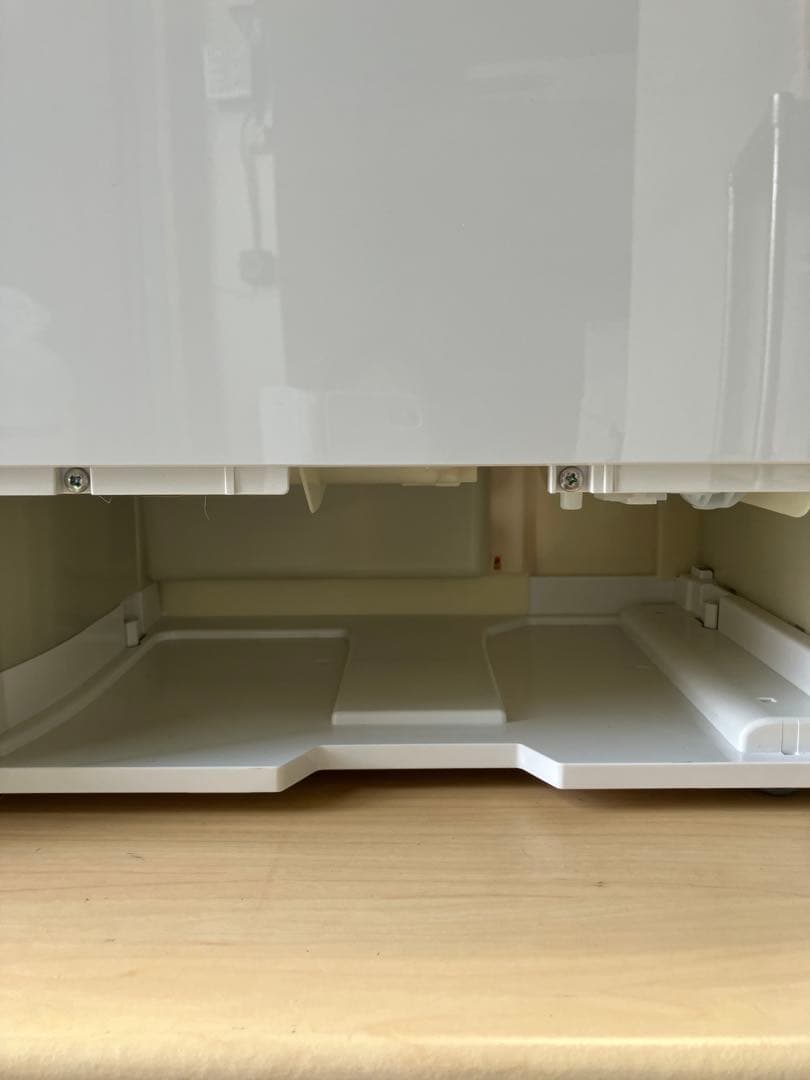 【美品】Panasonic 衣類乾燥除湿機ナノイーハイブリッドF-YHUX90