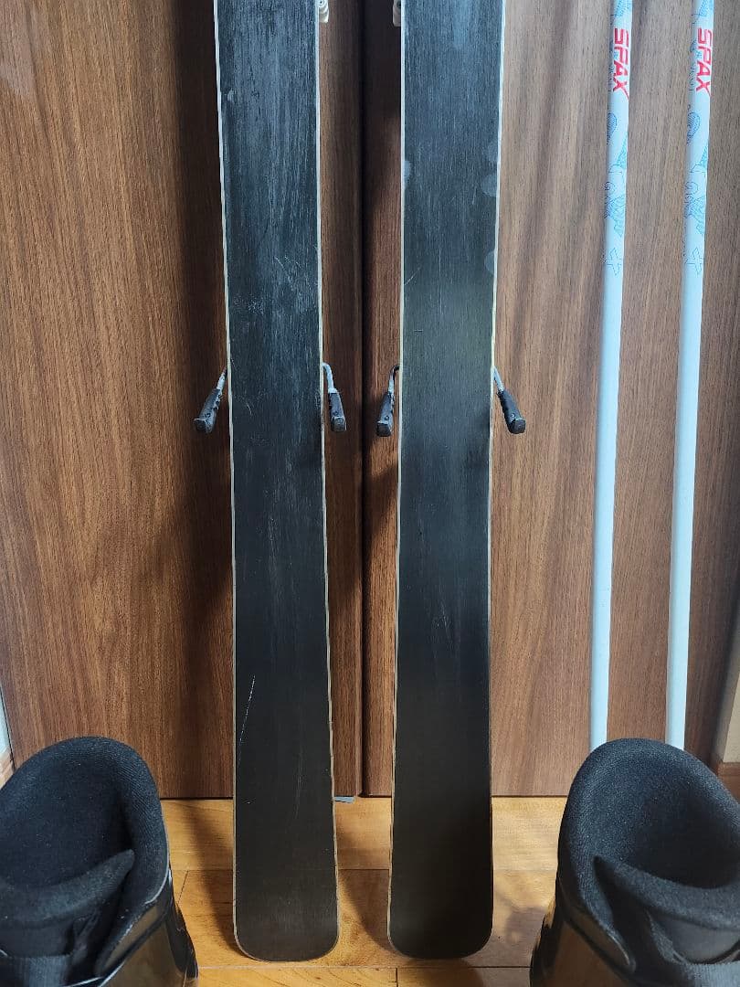 子供スキー板セット　スキー板 136cm ブーツ 24cm ストック　100cm