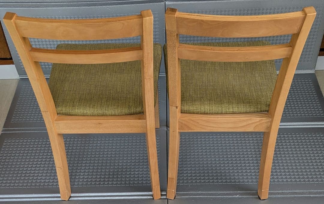 ダイニングチェア　2脚セット　リビングチェア　美品　イス