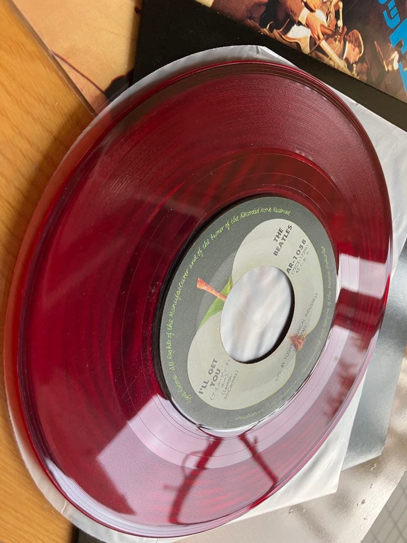 アップル　赤盤は難関 シーラブズユー　ニアミント 綺麗な赤盤