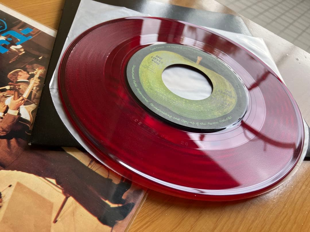 アップル　赤盤は難関 シーラブズユー　ニアミント 綺麗な赤盤