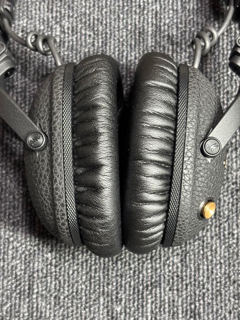 ブルートゥースヘッドホン ブラック Monitor III ANC Black