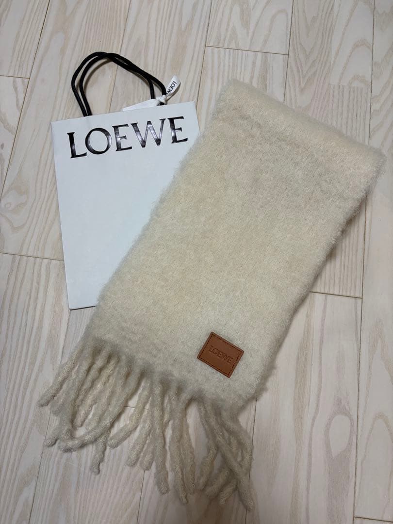【未使用】LOEWE ロエベ　マフラー　アイボリー