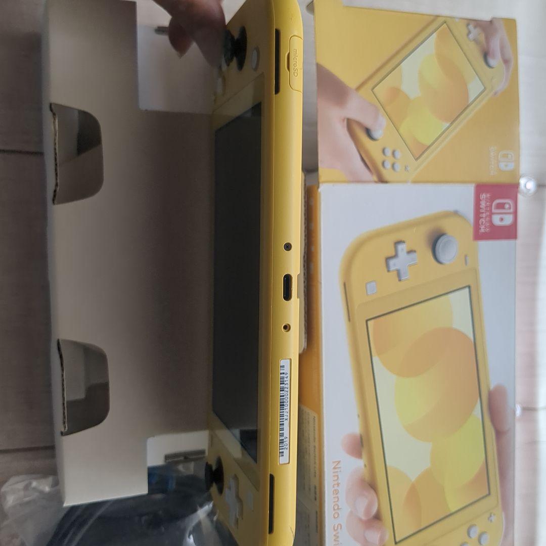 Nintendo Switch Lite イエロー 箱、充電器付き