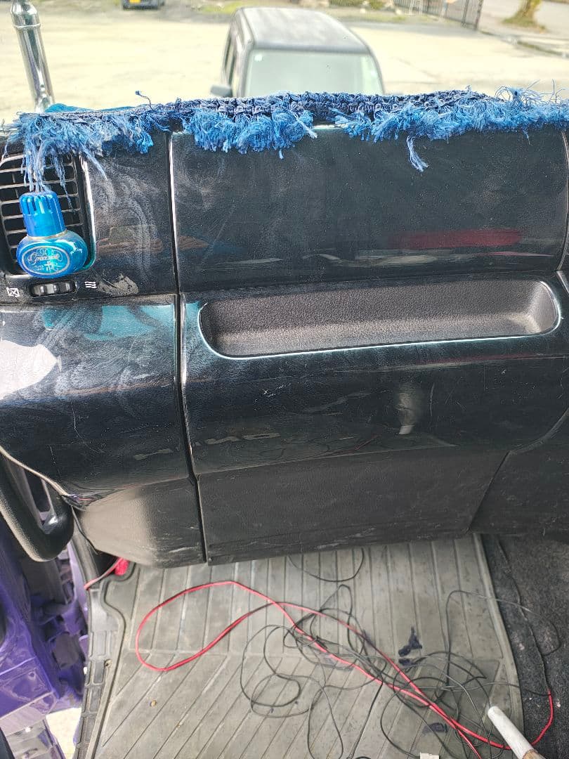 日野グランドプロフィア　内装パネル　ブラック木目