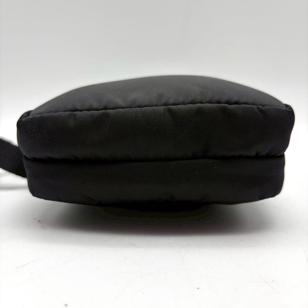 極美品 プラダ 三角プレートロゴ ナイロン ショルダー バッグ フォンケース