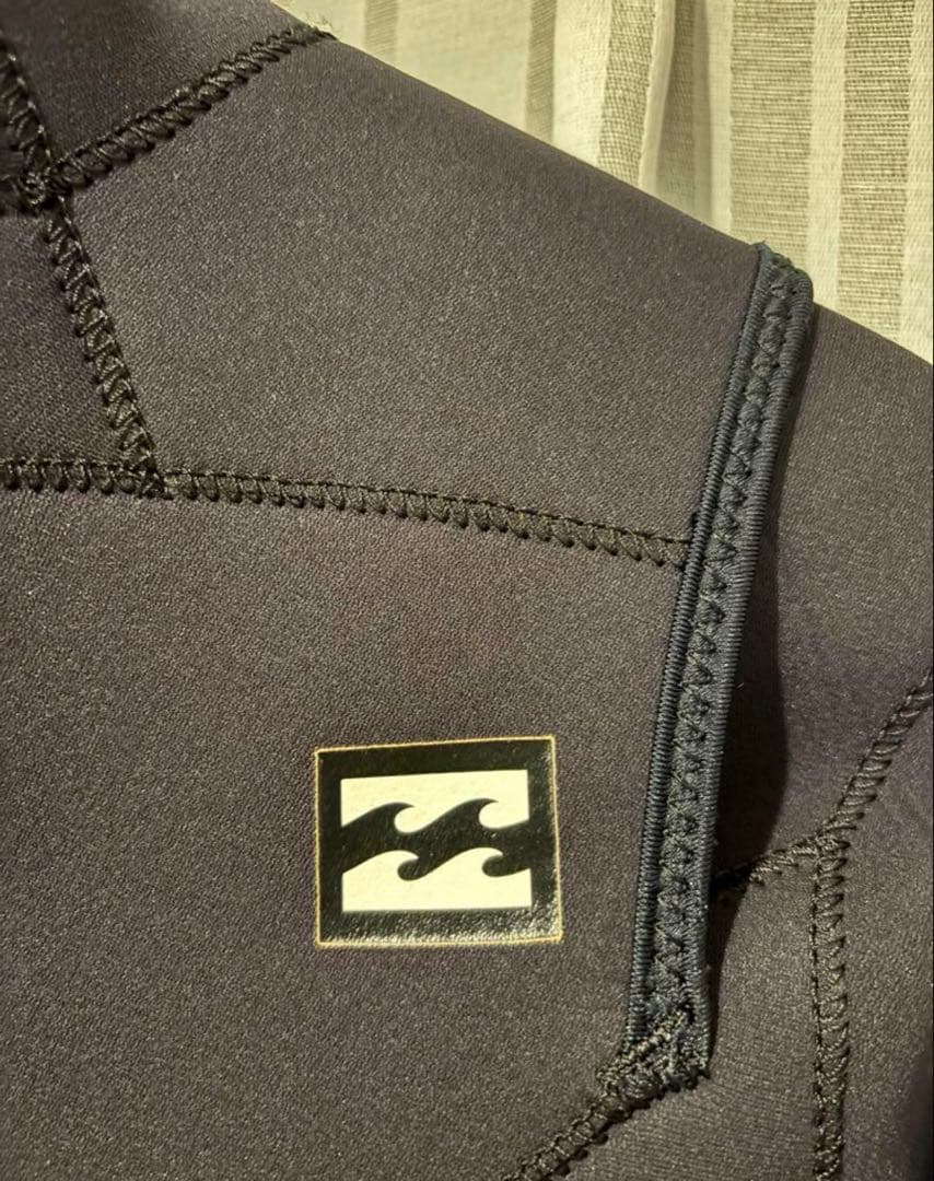 Billabong Revolution フルスーツ ブラック