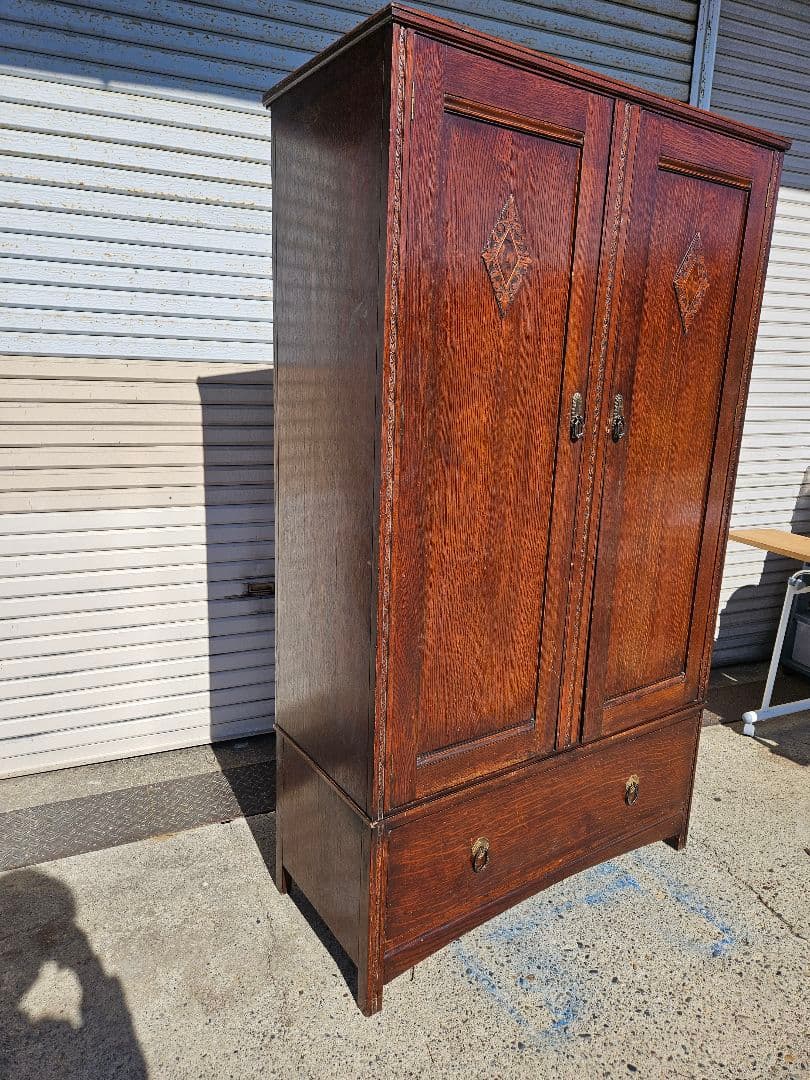 英国アンティーク 古いワードローブ 洋服箪笥 木製 無垢 ミラー 引出し付き