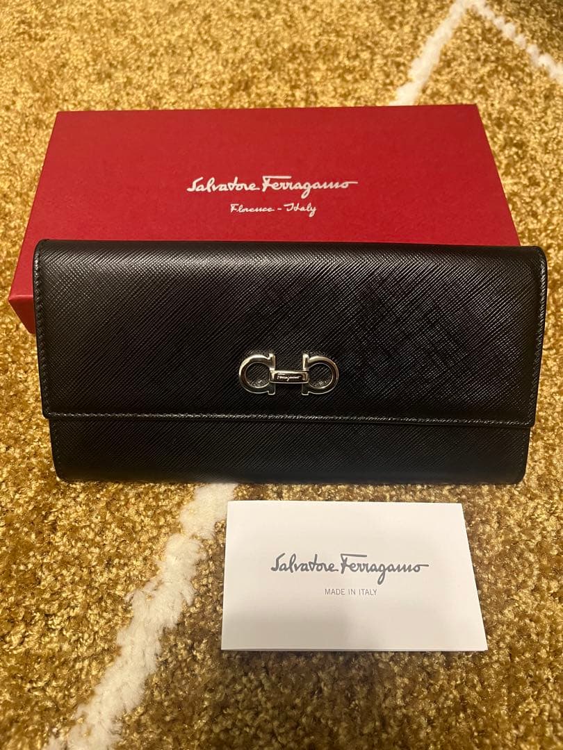 ⚡️最終価格⚡️Salvatore Ferragamo レザー財布