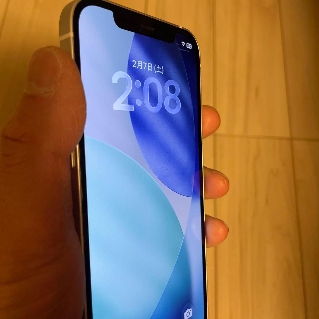 【美品】iPhone12 ホワイト64GB