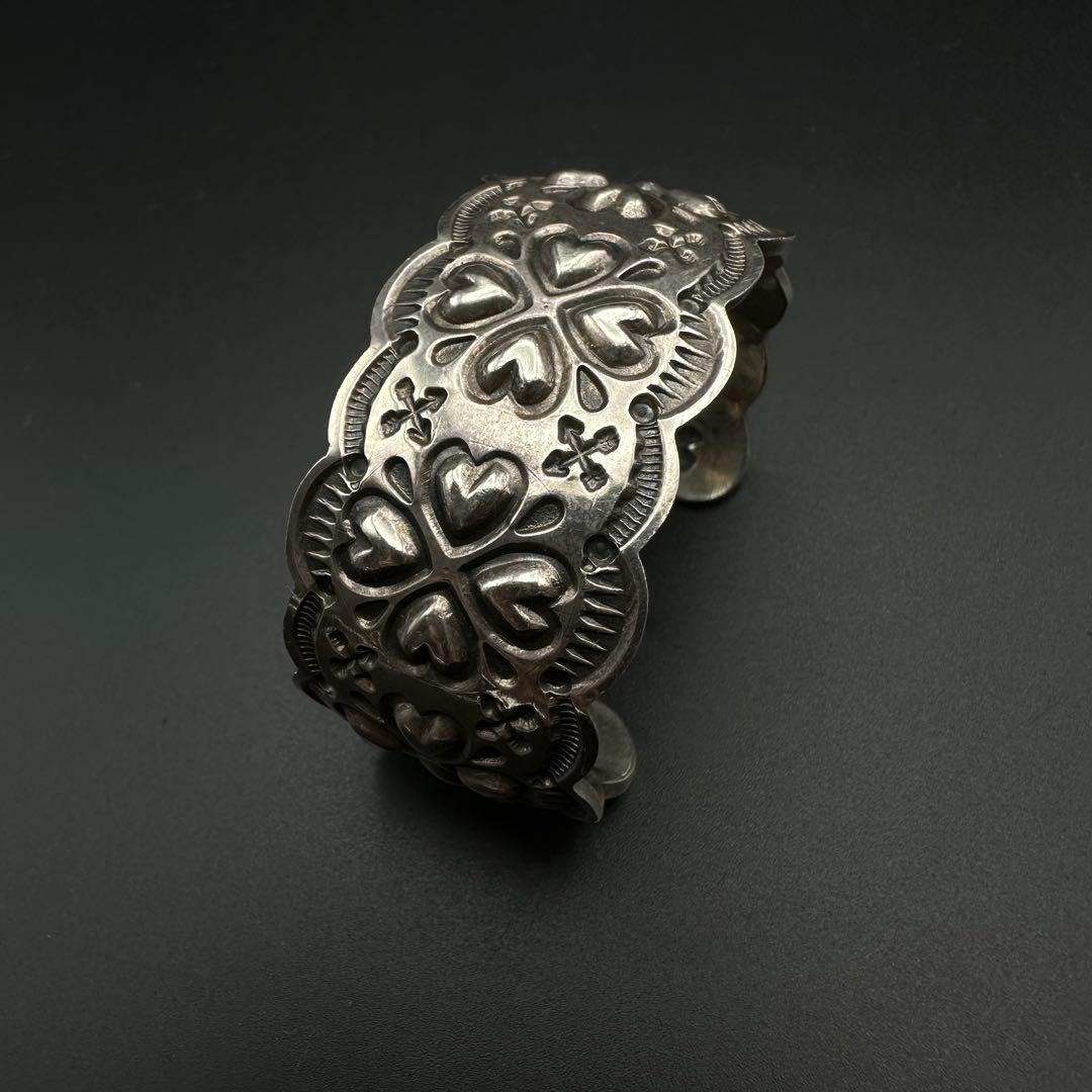 Navajo Sunshine Reeves スタンプワーク バングル