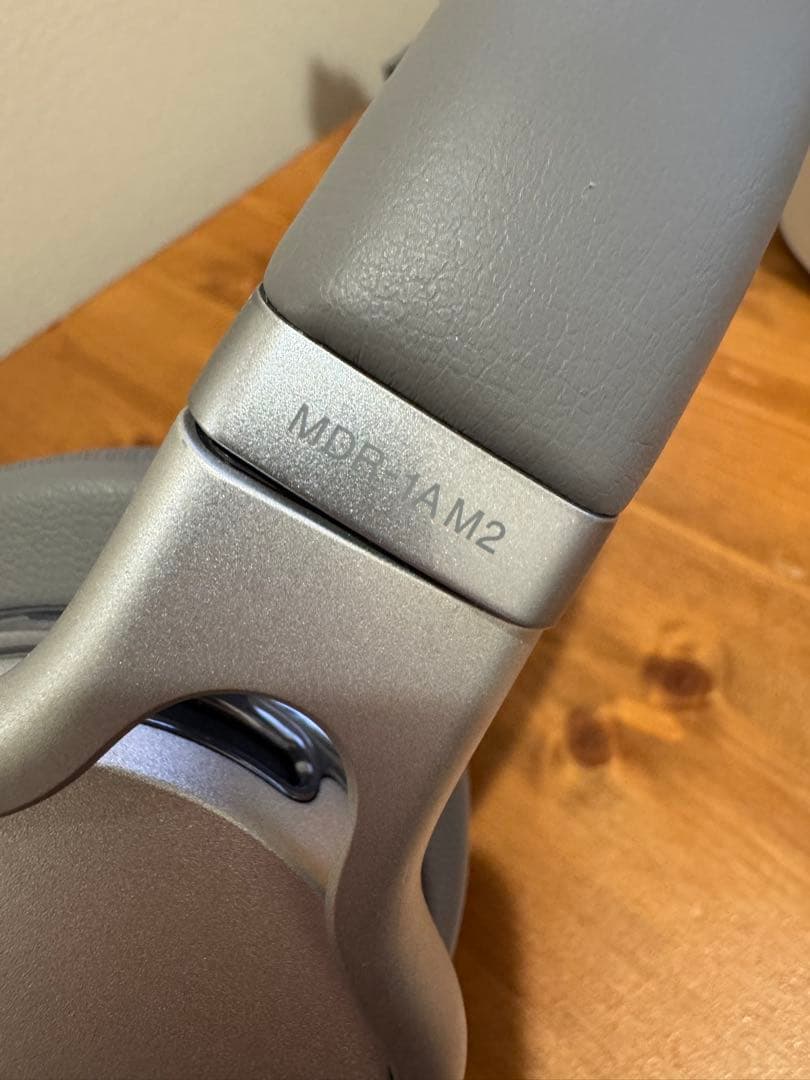 ソニー 有線ヘッドホン（MDR-1AM2）