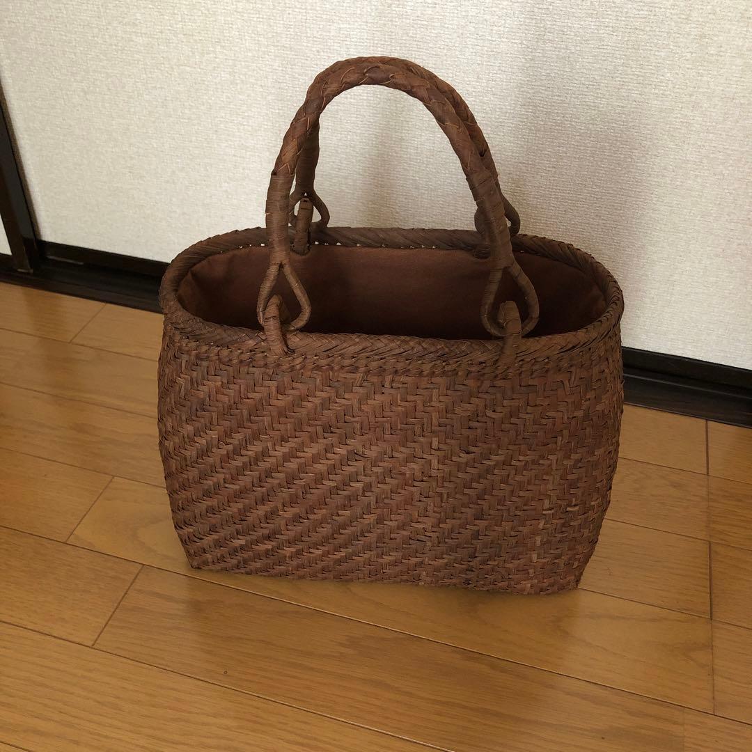 山葡萄籠バック細ひご 中布と内ポケット付き