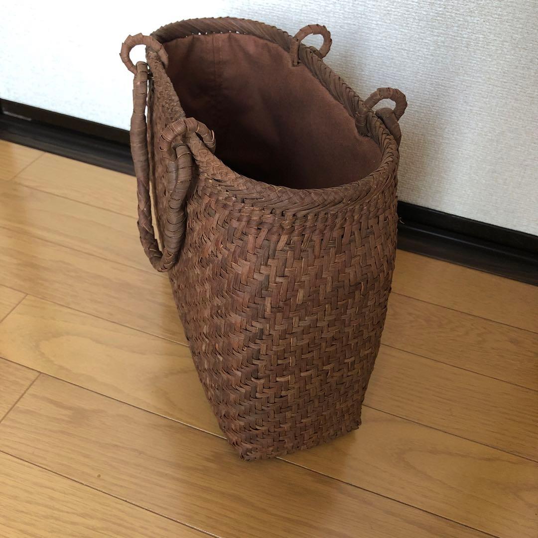 山葡萄籠バック細ひご 中布と内ポケット付き