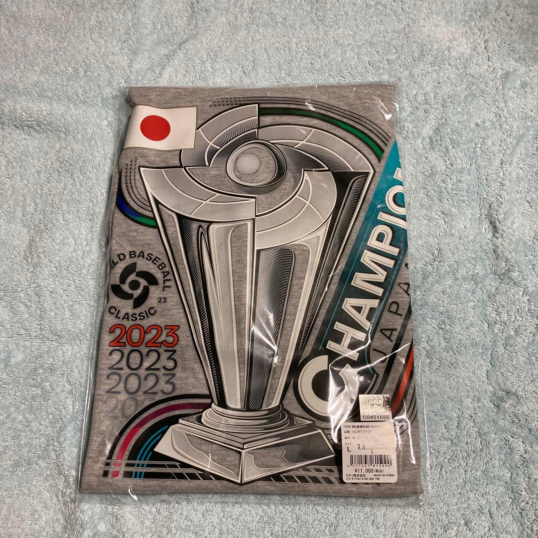 ミズノ　WBC優勝記念オーセンティックTシャツ&ネームナンバーキャップ（大谷）