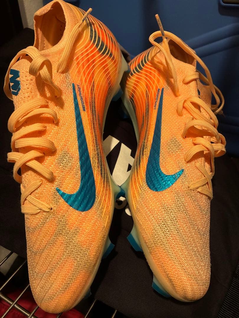 Nike サッカースパイク エムバペモデル