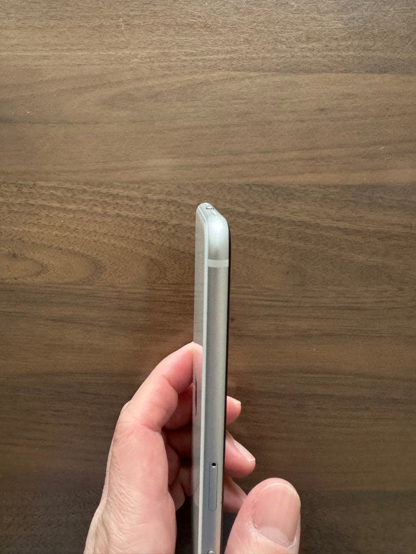 iPhone SE 第二世代