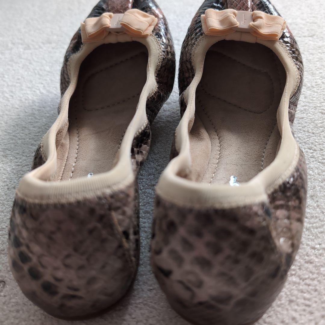 フェラガモバレーシュウズ新品未使用サイズ23