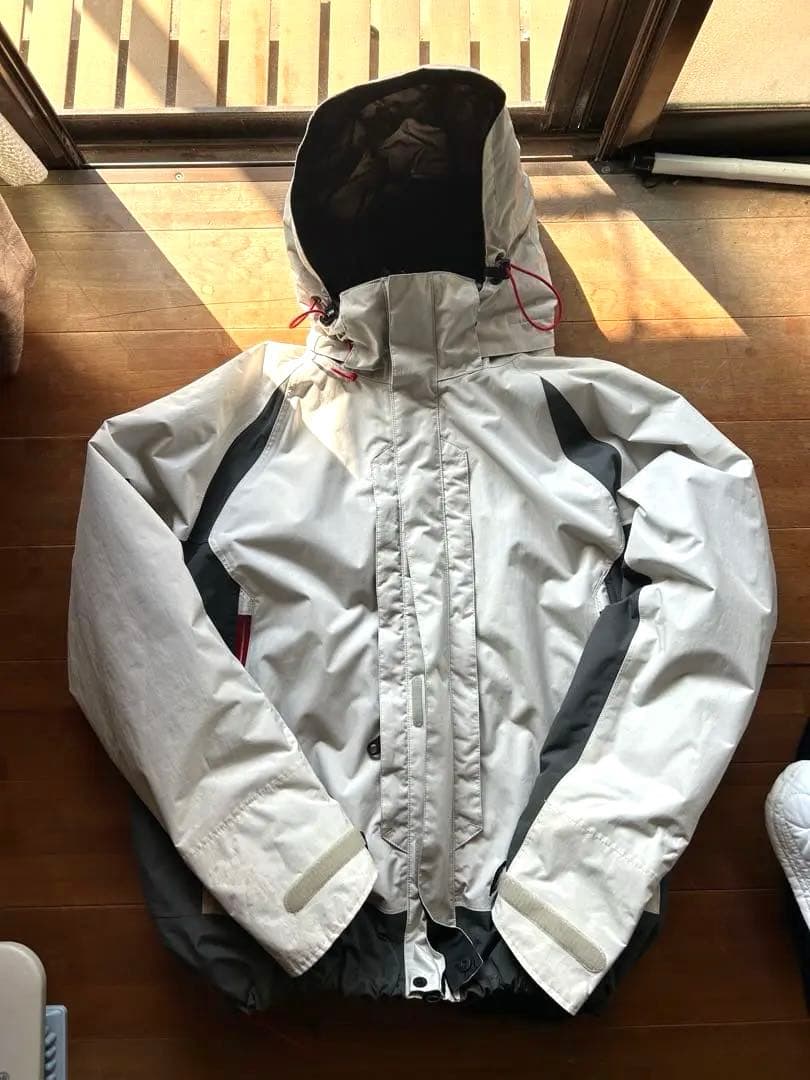 ダイワ　ウインタースーツ　上下